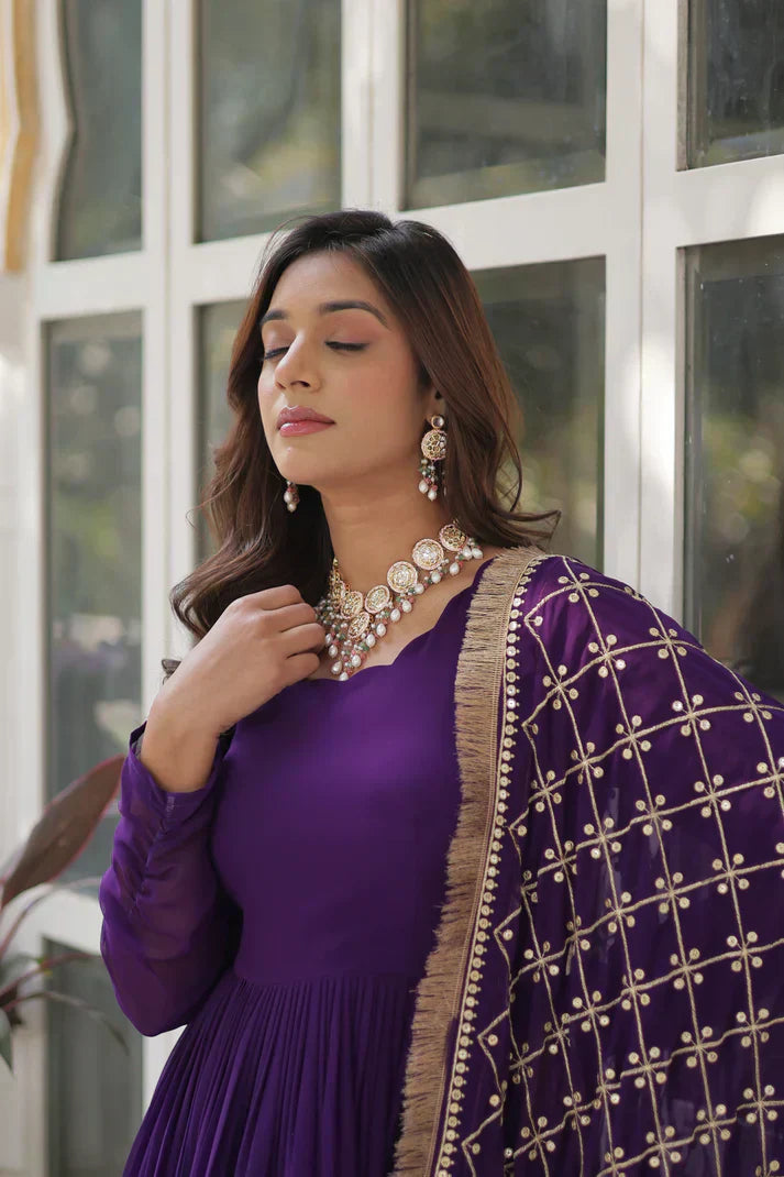 BLOOMING GEROGETTE SEQUANCE EMBROIDERY GOWN WITH DUPATTAPFAB199) (01)