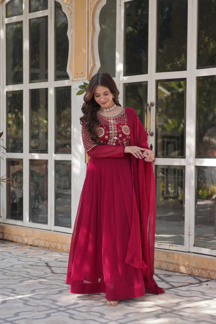 BLOOMING GEORGETTE EMBROIDERED GOWN WITH DUPATTAPFAB198)