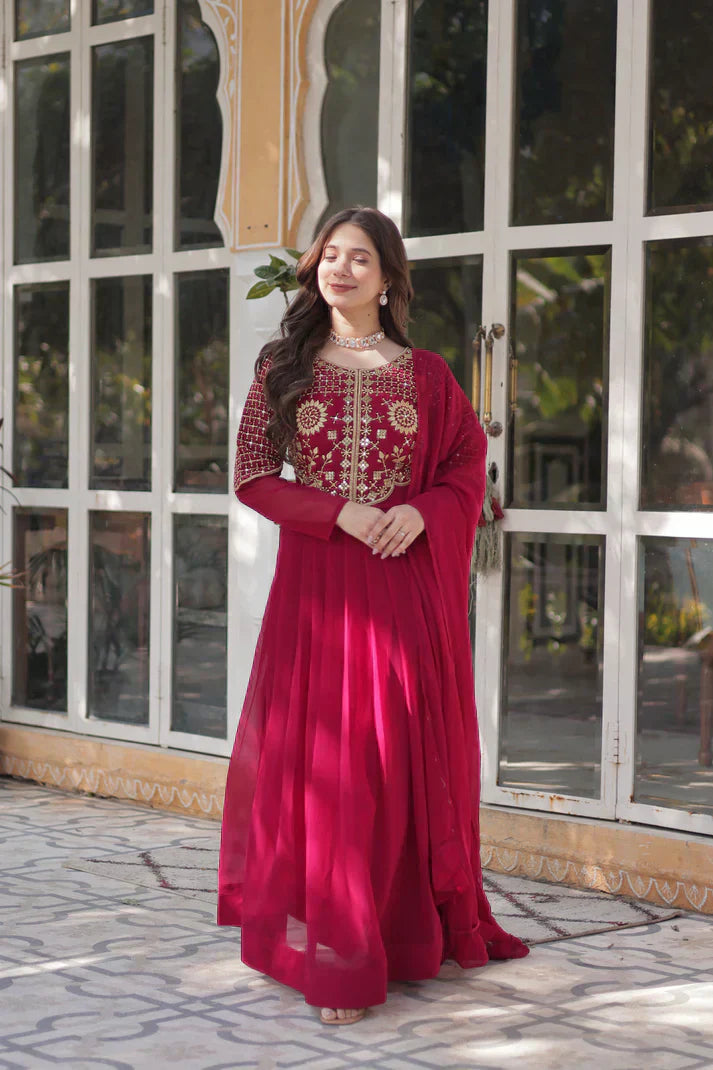 BLOOMING GEORGETTE EMBROIDERED GOWN WITH DUPATTAPFAB198)
