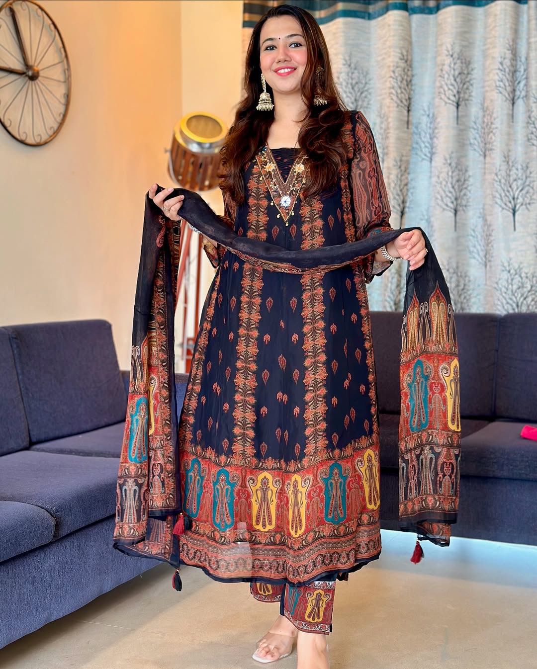 Beautiful pure premium chiffon digital printed Anarkali set with handwork on neck it has attached lining paired up with santoon slik pant and Organza digital printed dupatta sets(PFAB123)