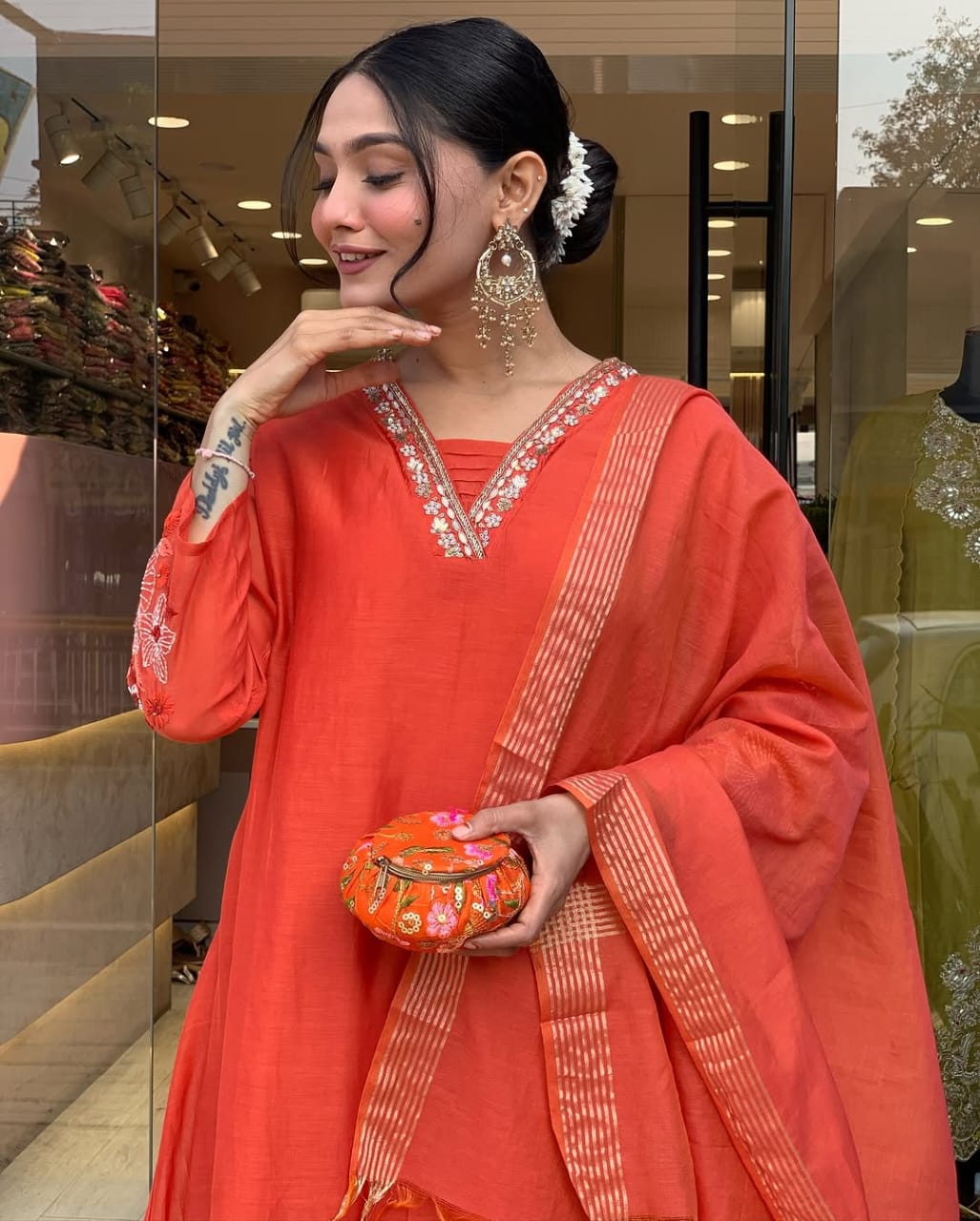 Enjoy your festival 🌞with our Very Beautiful 3ps Set . 🪡 🪡 🪡 🌸(PFAB148)