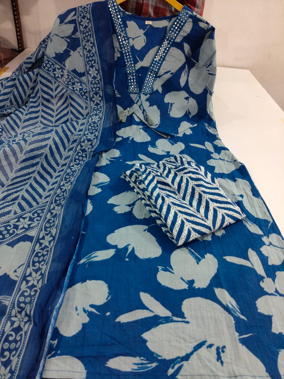 🧶💫New Designer Floral Cotton Suit set collection(PFAB1468)